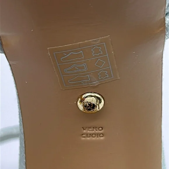 Pelle Moda Silver Metallic Suede Platform Heeled Sandals Size 6.5 New With Box - Picture 12 of 13